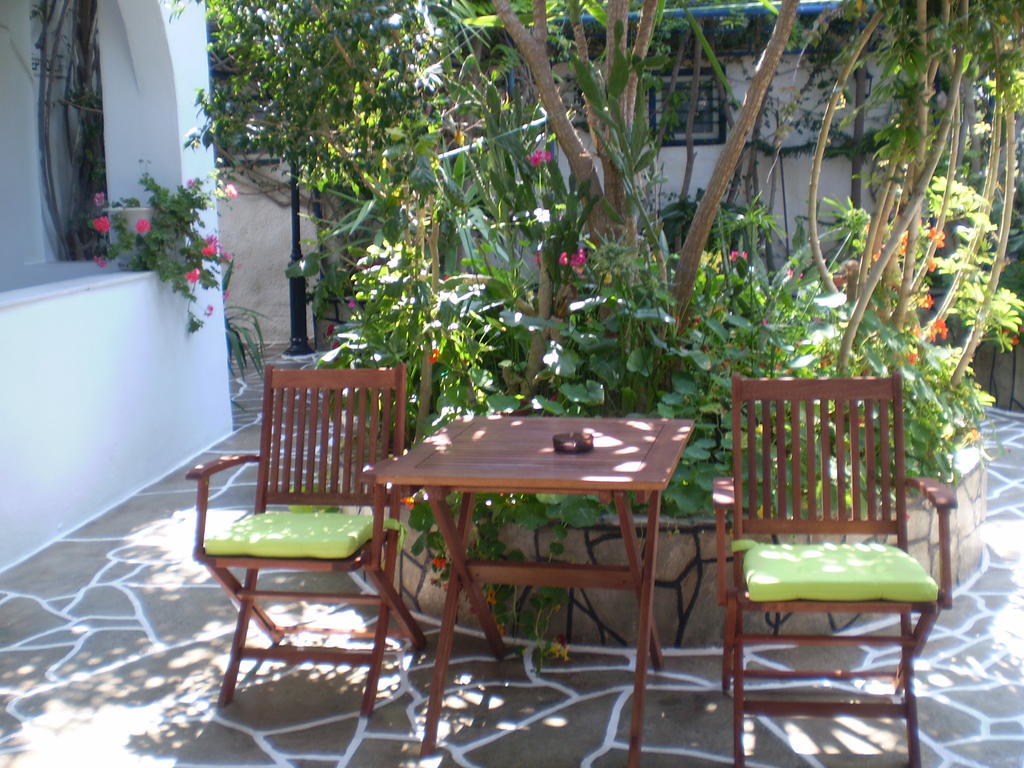 Galini Pension อิออสคอรา ภายนอก รูปภาพ