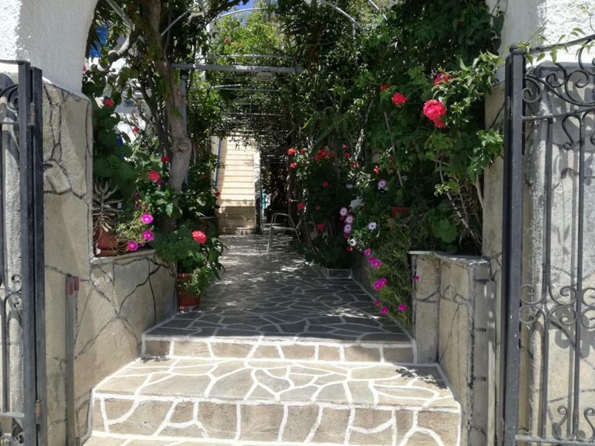 Galini Pension อิออสคอรา ภายนอก รูปภาพ